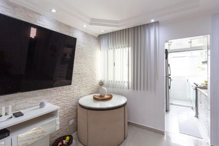 Sala de apartamento à venda com 2 quartos, 55m² em Jardim Leda, Guarulhos