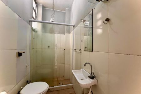 Banheiro de apartamento para alugar com 1 quarto, 42m² em Lapa, Rio de Janeiro