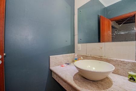 Casa para alugar com 250m², 4 quartos e 3 vagasBanheiro Auxiliar ( Terceiro Piso)