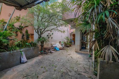 Casa para alugar com 250m², 4 quartos e 3 vagasPátio