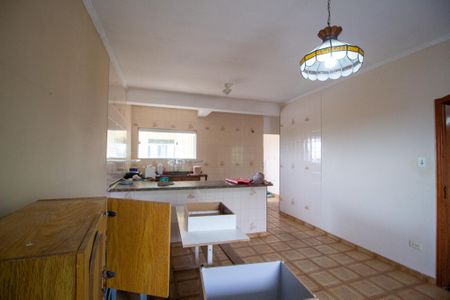 Casa para alugar com 150m², 2 quartos e 1 vagaCozinha