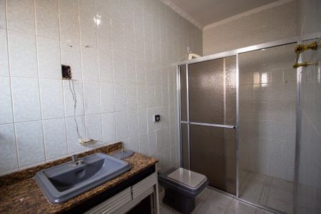 Casa para alugar com 150m², 2 quartos e 1 vagaBanheiro da Suíte