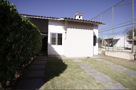 Casa de condomínio para alugar com 73m², 3 quartos e 2 vagas