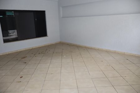 Casa à venda com 250m², 3 quartos e 2 vagasGaragem