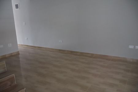 Casa à venda com 250m², 3 quartos e 2 vagasSala