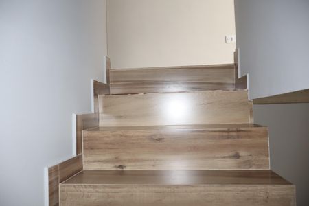 Casa à venda com 250m², 3 quartos e 2 vagasEscada