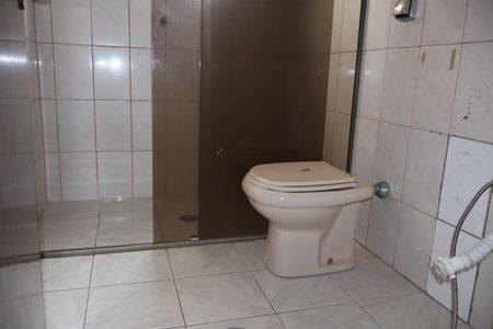 Casa à venda com 250m², 3 quartos e 2 vagasBanheiro 2