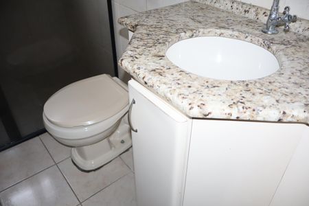 Casa à venda com 250m², 3 quartos e 2 vagasBanheiro 1