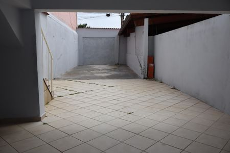 Casa à venda com 250m², 3 quartos e 2 vagasÁrea de Serviço