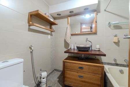 Apartamento para alugar com 53m², 1 quarto e 1 vaga Apartamento para alugar com 53m², 1 quarto e 1 vagaBanheiro