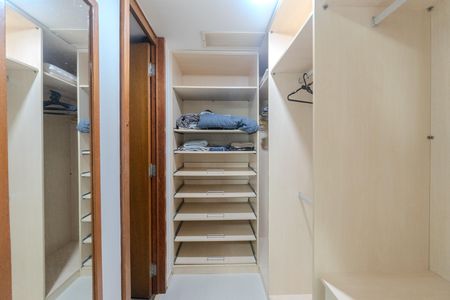 Apartamento para alugar com 53m², 1 quarto e 1 vaga Apartamento para alugar com 53m², 1 quarto e 1 vagaCloset