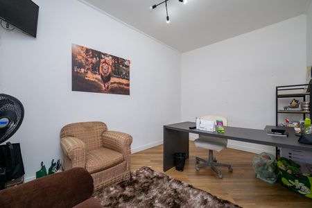 Casa para alugar com 473m², 3 quartos e 10 vagasEscritório