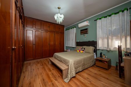 Suíte de casa para alugar com 3 quartos, 473m² em Cidade Domitila, São Paulo