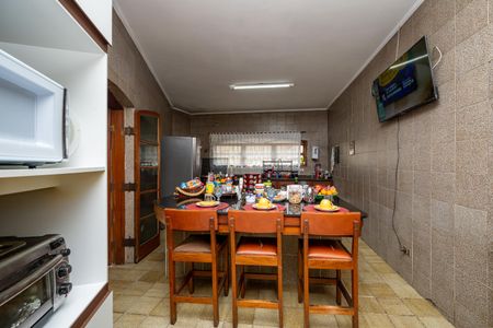 Casa para alugar com 473m², 3 quartos e 10 vagasCozinha