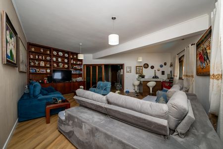 Sala de Estar de casa para alugar com 3 quartos, 473m² em Cidade Domitila, São Paulo