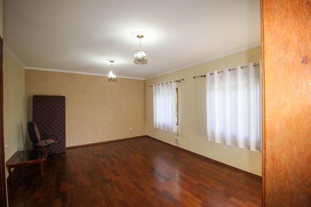 Casa para alugar com 3 quartos, 230m² em Vila Dominguinho, Votorantim