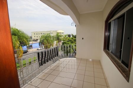 Casa para alugar com 3 quartos, 230m² em Vila Dominguinho, Votorantim