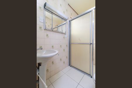 Casa para alugar com 56m², 2 quartos e 2 vagasBanheiro