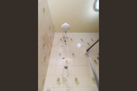 Casa para alugar com 56m², 2 quartos e 2 vagasBanheiro