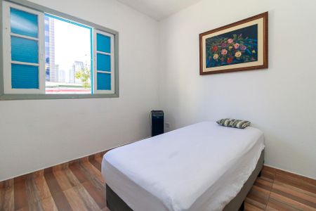 Casa para alugar com 56m², 2 quartos e 2 vagasQuarto 2