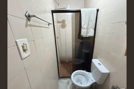 Casa à venda com 220m², 3 quartos e 3 vagasBanheiro da Suíte