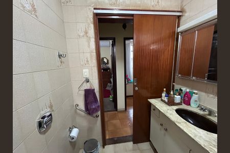 Casa à venda com 220m², 3 quartos e 3 vagasBanheiro Social