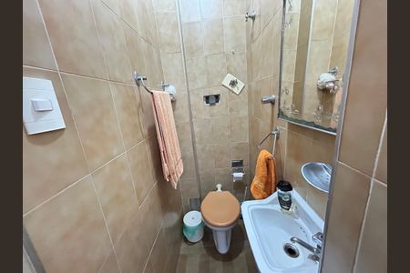 Casa à venda com 220m², 3 quartos e 3 vagasLavabo