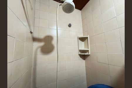 Casa à venda com 220m², 3 quartos e 3 vagasBanheiro da Suíte