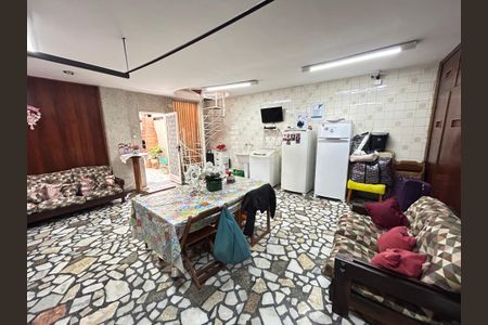 Casa à venda com 220m², 3 quartos e 3 vagasGaragem
