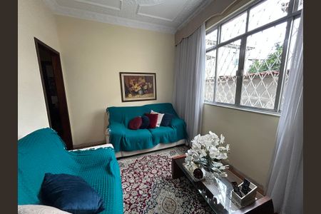 Sala de casa à venda com 3 quartos, 220m² em Vila Valqueire, Rio de Janeiro
