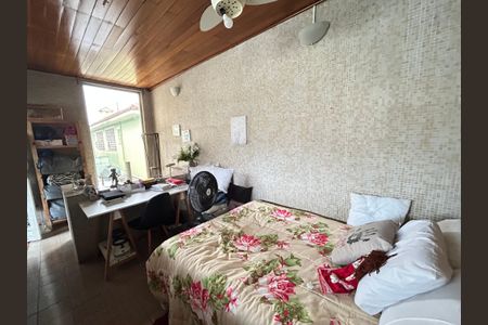 Casa à venda com 220m², 3 quartos e 3 vagasSuite