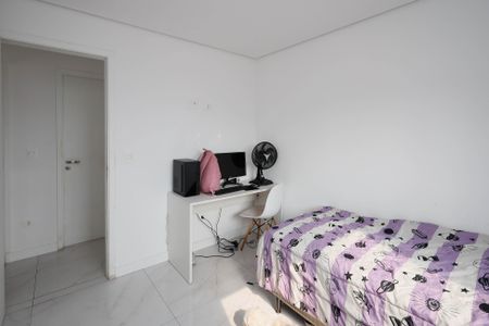 Apartamento à venda com 83m², 3 quartos e 2 vagasQuarto 2