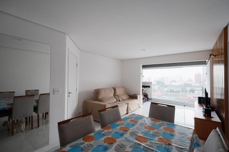 Apartamento à venda com 83m², 3 quartos e 2 vagasSala