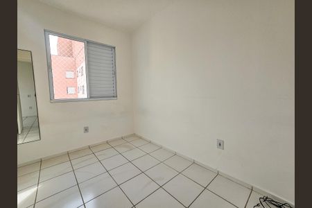 Quarto 1 de apartamento para alugar com 2 quartos, 44m² em Jardim São Luís, São Paulo