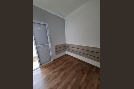 Casa de condomínio à venda com 69m², 3 quartos e 2 vagasQuarto