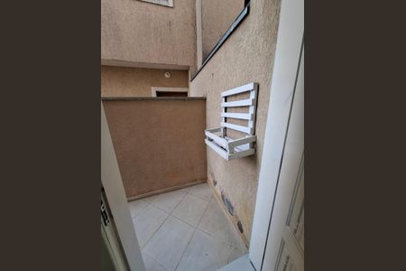 Casa de condomínio à venda com 69m², 3 quartos e 2 vagasÁrea Externa