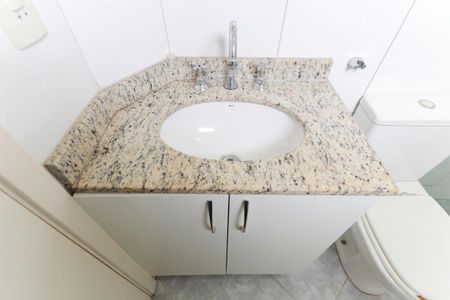 Casa à venda com 150m², 3 quartos e 4 vagas Casa à venda com 150m², 3 quartos e 4 vagasBanheiro da suíte 3