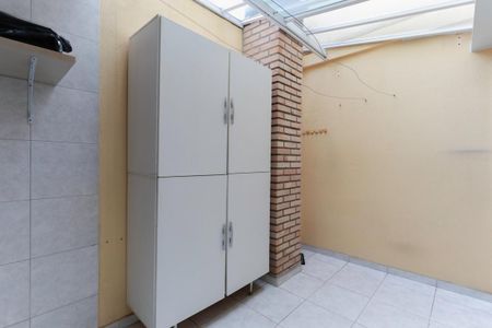 Casa à venda com 150m², 3 quartos e 4 vagas Casa à venda com 150m², 3 quartos e 4 vagasÁrea de serviço