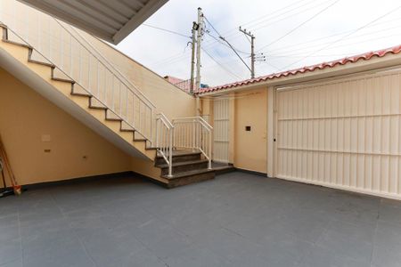 Casa à venda com 150m², 3 quartos e 4 vagas Casa à venda com 150m², 3 quartos e 4 vagasGaragem e entrada