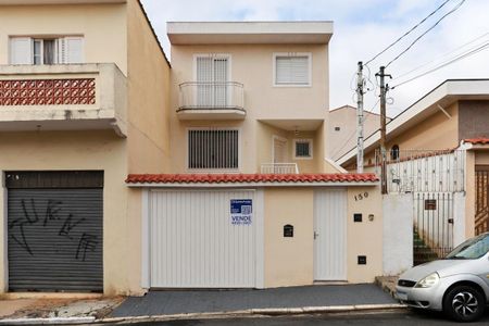 Casa à venda com 150m², 3 quartos e 4 vagas Casa à venda com 150m², 3 quartos e 4 vagasFachada + plaquinha