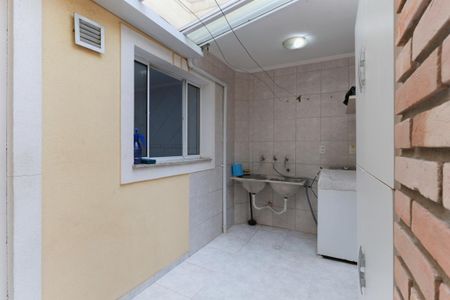 Casa à venda com 150m², 3 quartos e 4 vagas Casa à venda com 150m², 3 quartos e 4 vagasÁrea de serviço