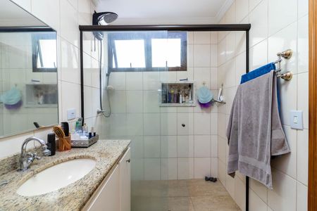 Apartamento à venda com 84m², 3 quartos e 2 vagasBanheiro da Suíte