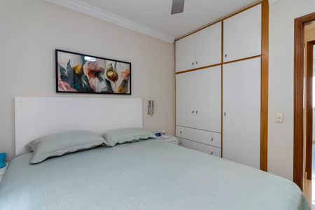 Apartamento à venda com 84m², 3 quartos e 2 vagasSuíte