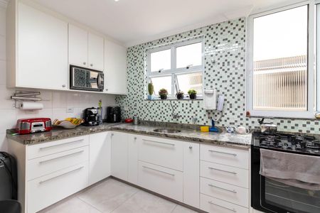 Apartamento à venda com 84m², 3 quartos e 2 vagasCozinha