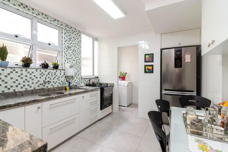 Apartamento à venda com 84m², 3 quartos e 2 vagasCozinha