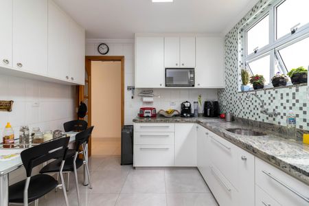 Apartamento à venda com 84m², 3 quartos e 2 vagasCozinha