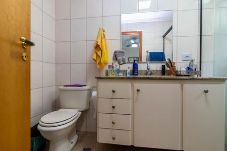 Apartamento à venda com 84m², 3 quartos e 2 vagasBanheiro da Suíte
