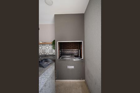 Apartamento para alugar com 39m², 2 quartos e sem vagaÁrea comum - Churrasqueira