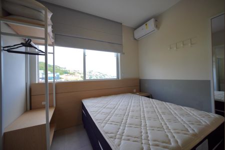 Quarto de kitnet/studio para alugar com 1 quarto, 32m² em Centro, Florianópolis