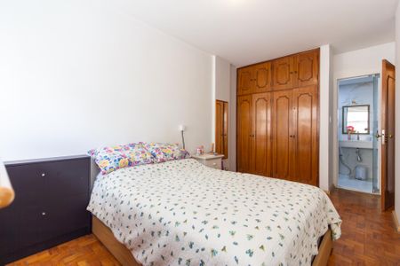 Suíte de apartamento para alugar com 2 quartos, 80m² em Alto de Pinheiros, São Paulo